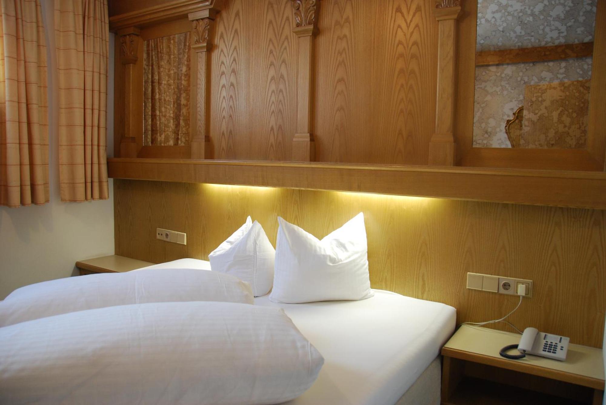 Alpenhotel Regina Nauders Quarto foto