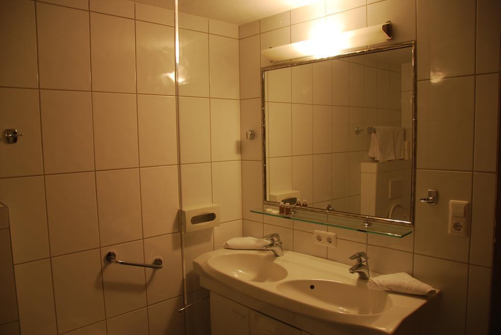 Alpenhotel Regina Nauders Quarto foto