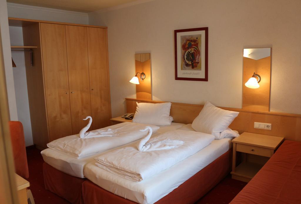 Alpenhotel Regina Nauders Quarto foto