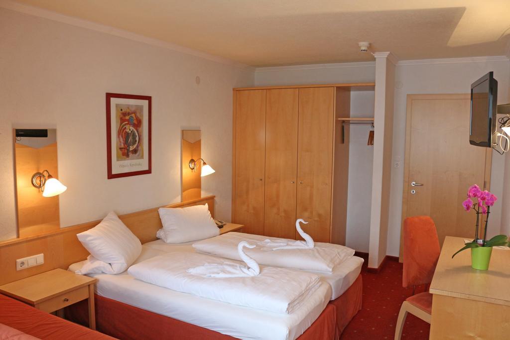 Alpenhotel Regina Nauders Quarto foto